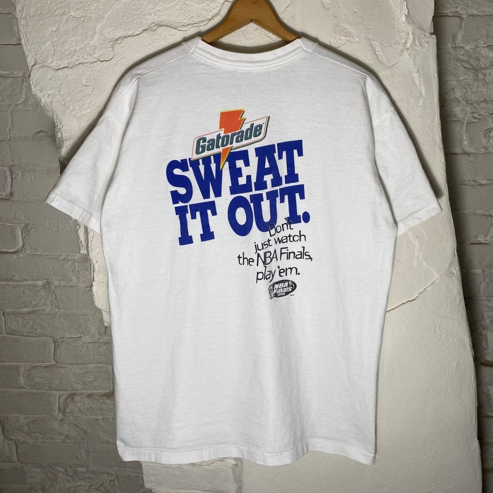 Vintage 1996 NBA Finals Gatorade Sweat It Out T-Shirt XL White Single Stitch USA